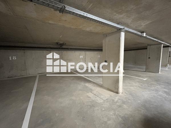 Location Appartement 3 pièces 60.52 m² - 8 AVENUE DE FLORE Istres 13800