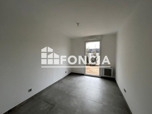 Location Appartement 3 pièces 60.52 m² - 8 AVENUE DE FLORE Istres 13800