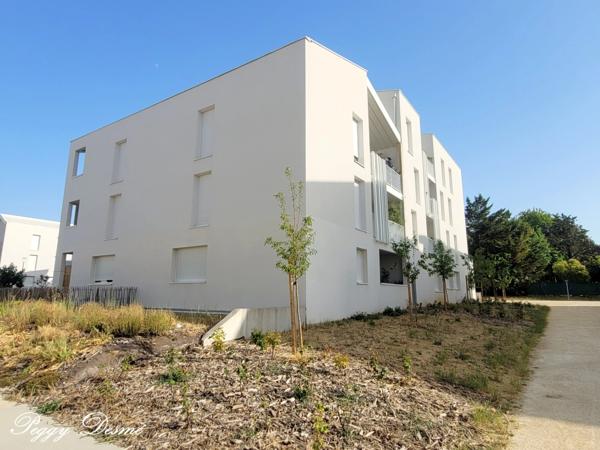 Appartement à vendre 3 pièces LA ROCHELLE (17) - 2 chambres, Terrasse, Place de parking privative