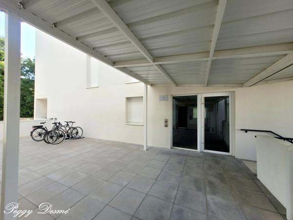 Appartement à vendre 3 pièces LA ROCHELLE (17) - 2 chambres, Terrasse, Place de parking privative