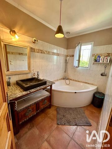 Maison à vendre 4 pièces 110 m² Arles