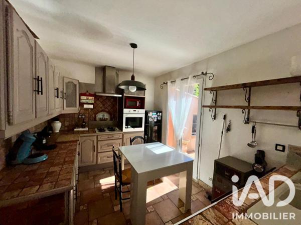 Maison à vendre 4 pièces 110 m² Arles