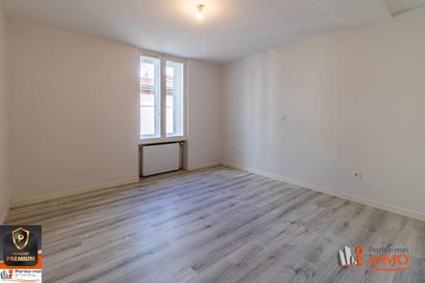 Immeuble à vendre, 360 m² - Tarare 69170