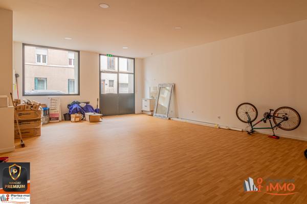 Immeuble à vendre, 360 m² - Tarare 69170