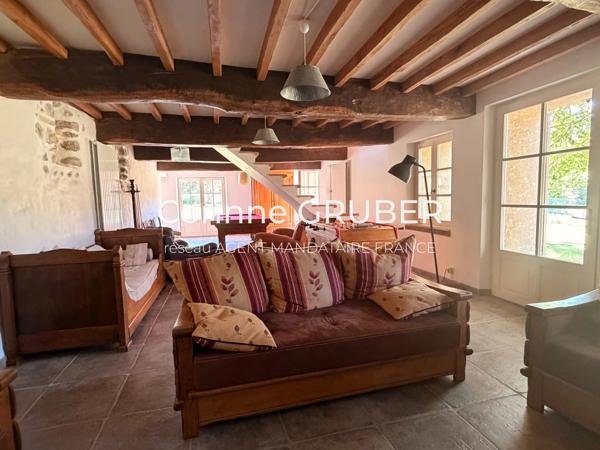 Immobilier Thoard (04380) – Propriété 210m2 – 650 000 €