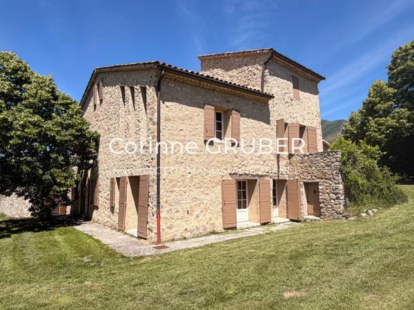Immobilier Thoard (04380) – Propriété 210m2 – 650 000 €