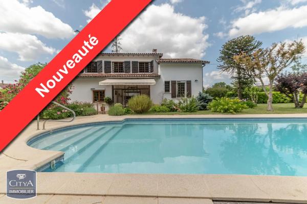 Maison à vendre 10 pièces 190m²