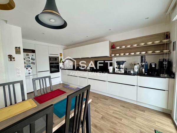 Dernière étage - Appartement d'exception avec terrasses et potentiel de division en 2 T3 ou 2 T2 et 1T3