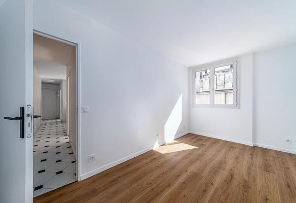 Appartement Paris 3 pièce(s) 67 m2