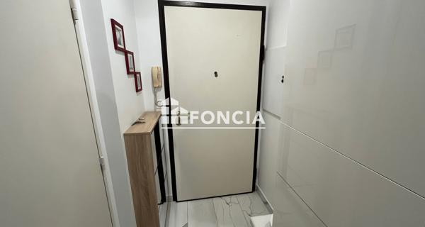 Location Appartement 2 pièces 46.08 m² - Corbeil-essonnes 91100