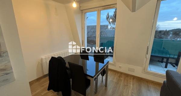 Location Appartement 2 pièces 46.08 m² - Corbeil-essonnes 91100