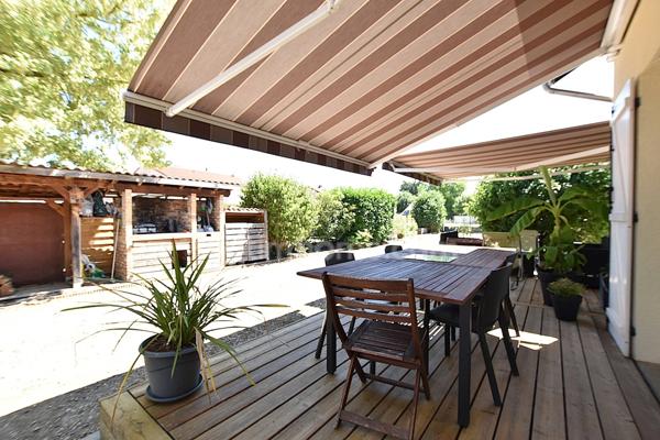 MAISON 131,5m2 / PARCELLE 1238m2 / 4 CHAMBRES