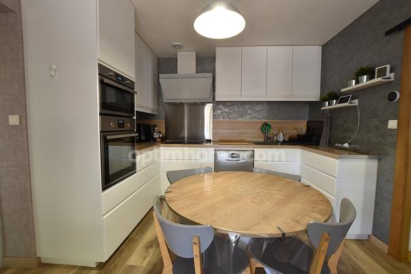 MAISON 131,5m2 / PARCELLE 1238m2 / 4 CHAMBRES