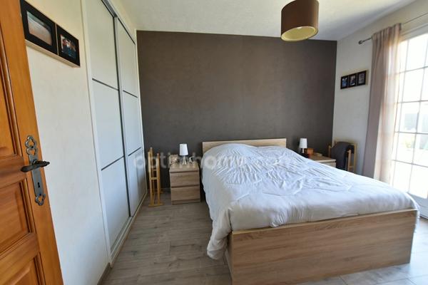 MAISON 131,5m2 / PARCELLE 1238m2 / 4 CHAMBRES