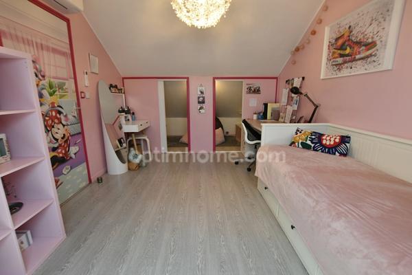 MAISON 131,5m2 / PARCELLE 1238m2 / 4 CHAMBRES