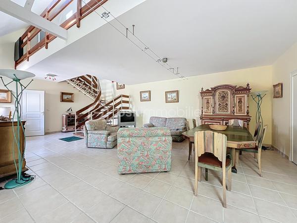 Duplex de 384,74 m²