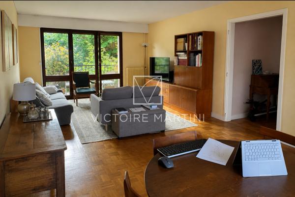 Appartement
         6 pièces
        - 114 m² 550 000 € *
