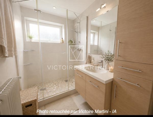 Appartement
         6 pièces
        - 114 m² 550 000 € *