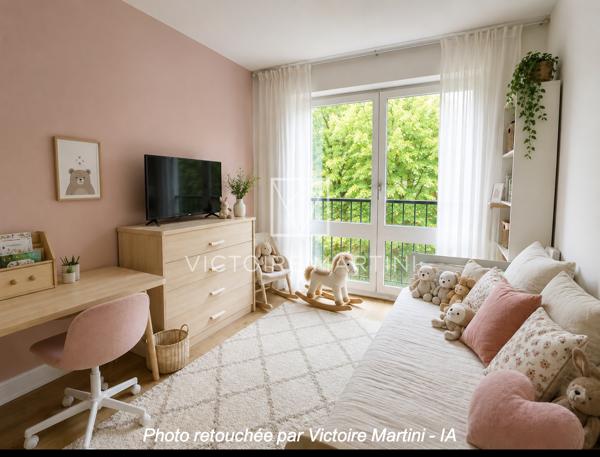 Appartement
         6 pièces
        - 114 m² 550 000 € *