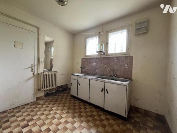 Fouesnant - Mousterlin : Maison de bord de mer sur plus de 2 000 m² de terrain arboré