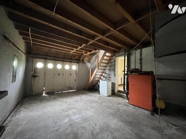 Fouesnant - Mousterlin : Maison de bord de mer sur plus de 2 000 m² de terrain arboré
