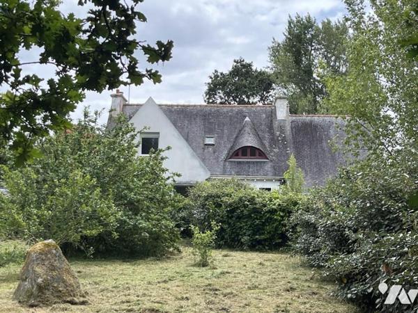 Fouesnant - Mousterlin : Maison de bord de mer sur plus de 2 000 m² de terrain arboré