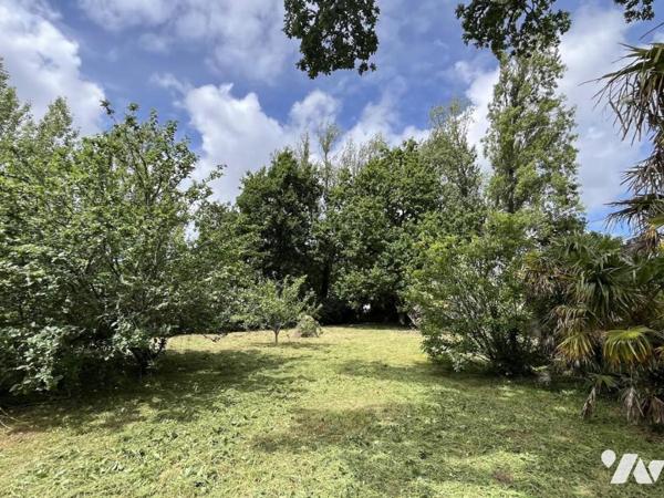 Fouesnant - Mousterlin : Maison de bord de mer sur plus de 2 000 m² de terrain arboré