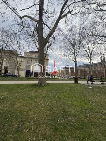 Place de Parking Face à la Gare de Versailles R G