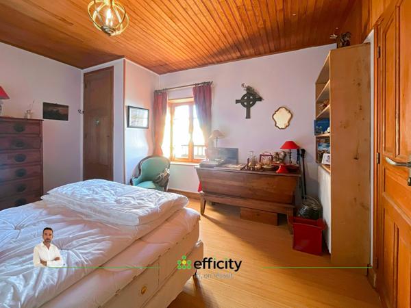 Maison 11 pièces - 330 m²