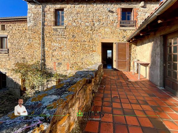 Maison 11 pièces - 330 m²