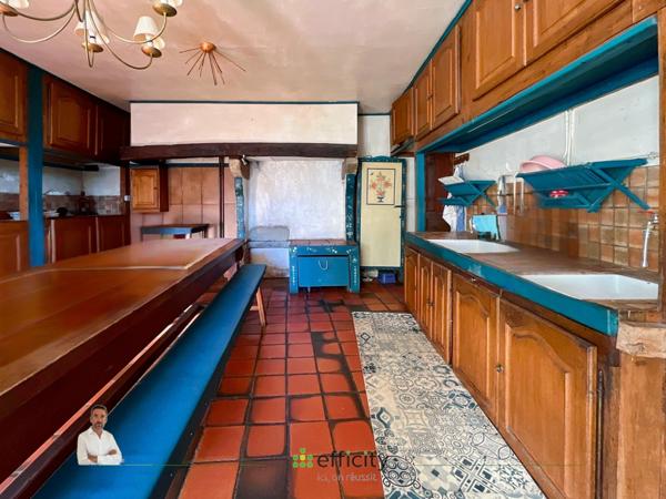 Maison 11 pièces - 330 m²