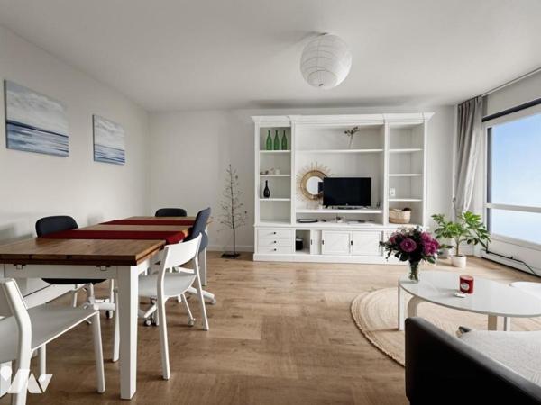 Spacieux T4 avec balcon  –  ANGERS