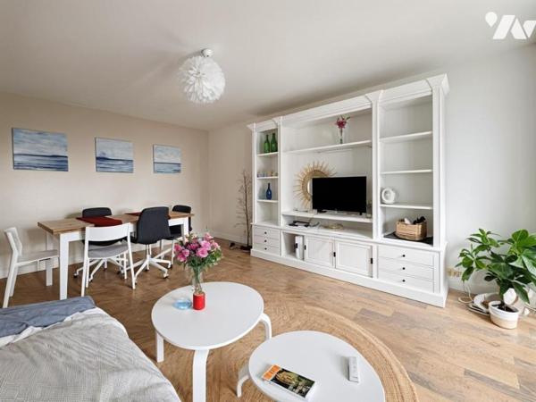 Spacieux T4 avec balcon  –  ANGERS