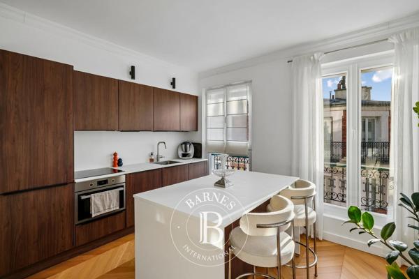 Paris 11ème, Appartement 1 Chambre -  46 m² à vendre