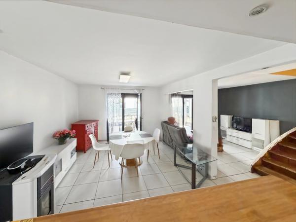 Maison de 100 m2 à MONTCEAU LES MINES avec terrain.