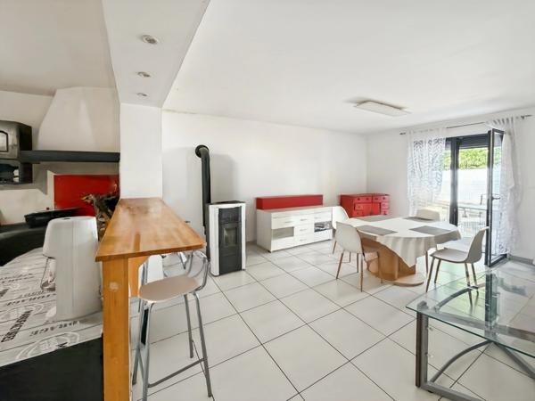 Maison de 100 m2 à MONTCEAU LES MINES avec terrain.