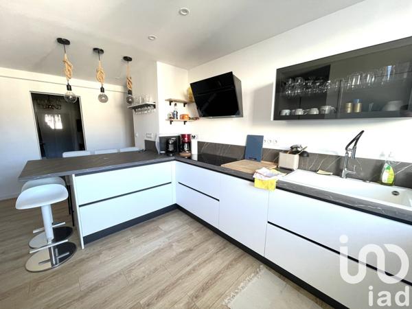 Appartement 3 pièces de 70 m² à Toulon (83000)