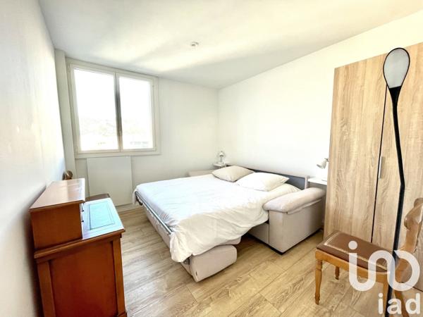 Appartement 3 pièces de 70 m² à Toulon (83000)