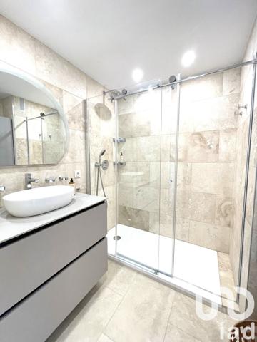 Appartement 3 pièces de 70 m² à Toulon (83000)