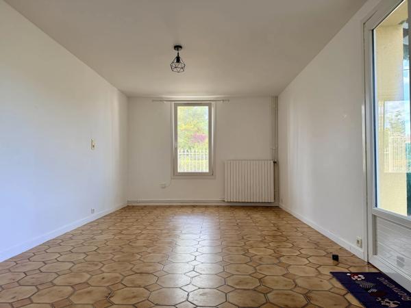 A louer Maison de plain-pied - 3 pièces 73 m² + parking + jardin d'accueil – Ambarès-et-Lagrave, proche Bordeaux