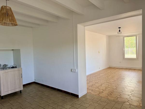 A louer Maison de plain-pied - 3 pièces 73 m² + parking + jardin d'accueil – Ambarès-et-Lagrave, proche Bordeaux
