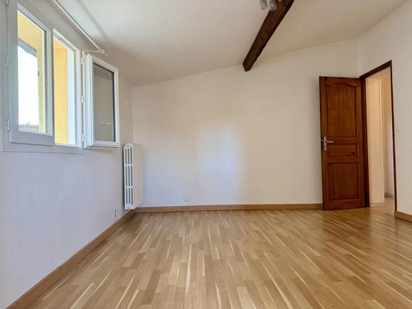 A louer Maison de plain-pied - 3 pièces 73 m² + parking + jardin d'accueil – Ambarès-et-Lagrave, proche Bordeaux