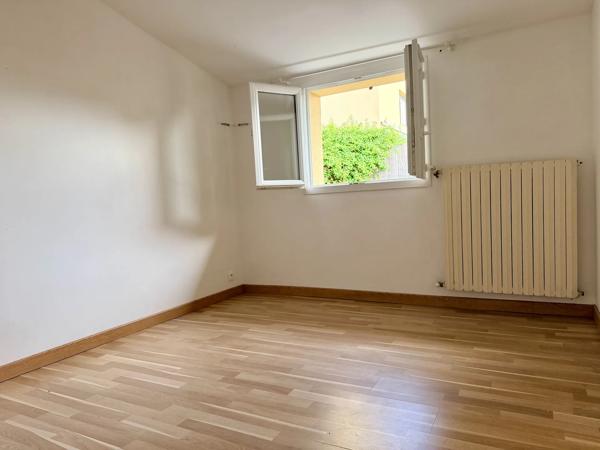 A louer Maison de plain-pied - 3 pièces 73 m² + parking + jardin d'accueil – Ambarès-et-Lagrave, proche Bordeaux