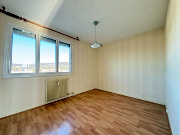 Appartement Lons-Le-Saunier 5 pièces / 3 chambres / 93.94 m²