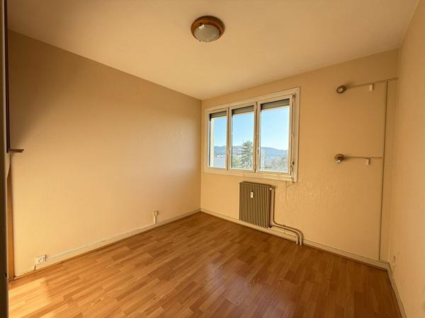 Appartement Lons-Le-Saunier 5 pièces / 3 chambres / 93.94 m²