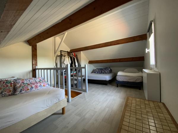 Maison
         5 pièces
        - 120 m² Exclusivité 246 000 € *