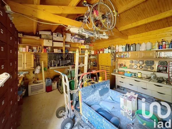 Châlet 4 pièces de 130 m² à Saint-Martin-Vésubie (06450)