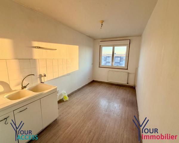 Appartement à vendre, 4 pièces - Décines-Charpieu 69150