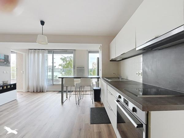 Appartement 269 000 € Bordeaux 3 p 56 m² DPE D