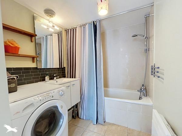 Appartement 269 000 € Bordeaux 3 p 56 m² DPE D